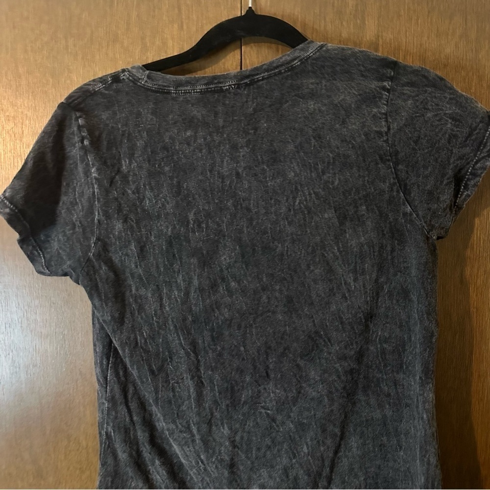 Hot Topic Supernatural Family Blood Acid Wash Girls 2XL SS T-Shirt Women’s S-M - Picture 9 of 10